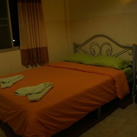 Tanyahouse Hotel Chiang Rai Bagian luar foto