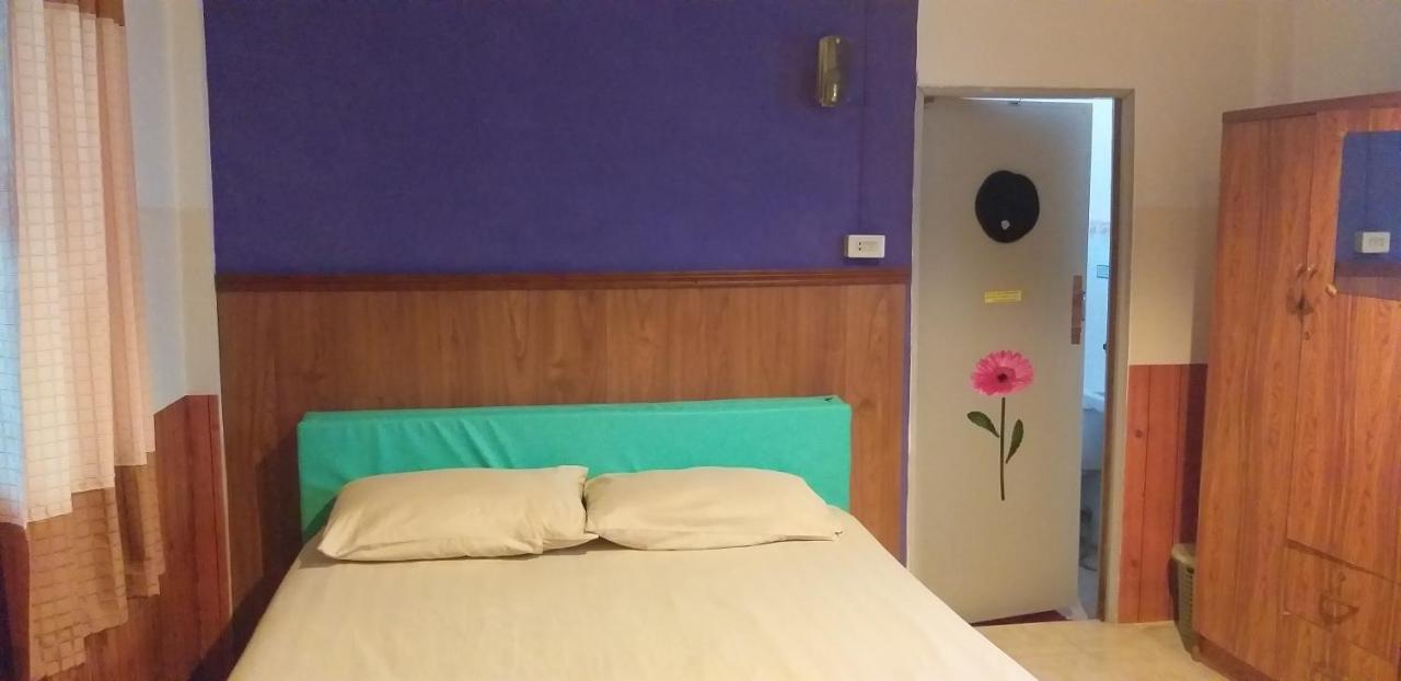 Tanyahouse Hotel Chiang Rai Bagian luar foto