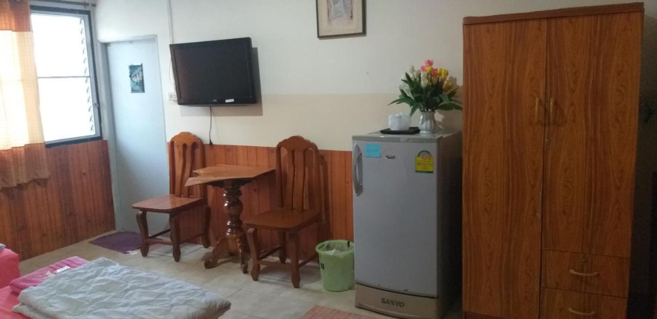 Tanyahouse Hotel Chiang Rai Bagian luar foto