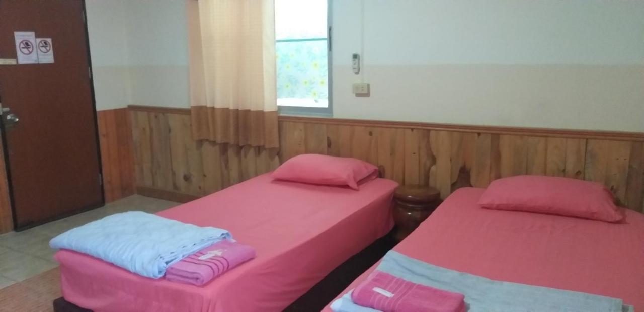 Tanyahouse Hotel Chiang Rai Bagian luar foto