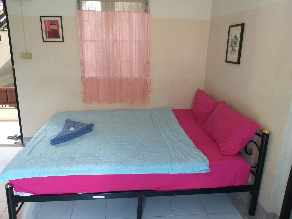 Tanyahouse Hotel Chiang Rai Bagian luar foto
